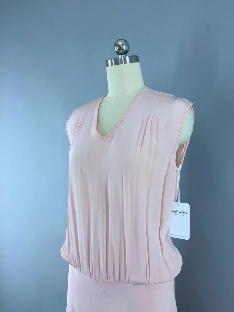 1920s Vintage Pastel Pink Silk Crepe Dress