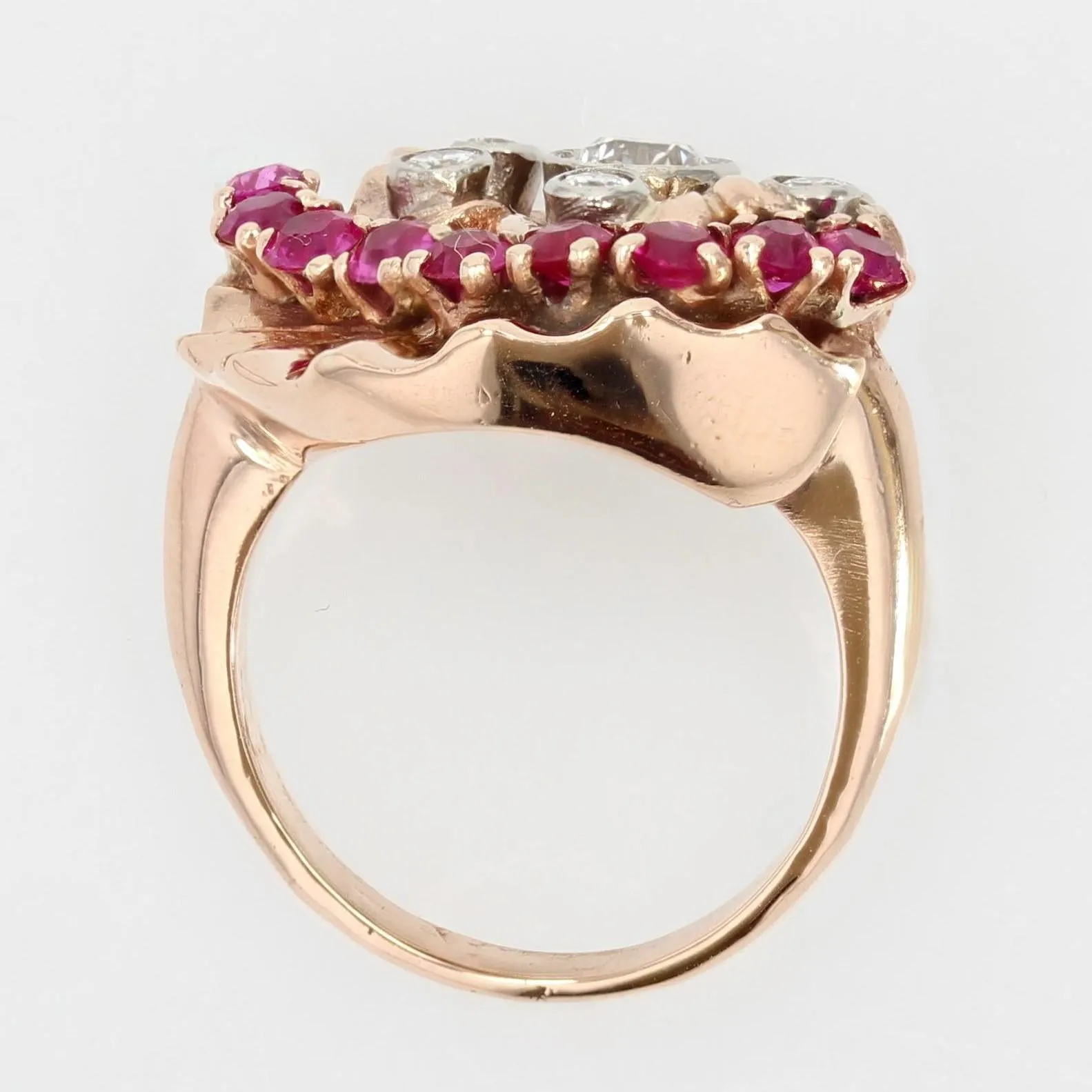 1940s Retro Rubis Diamonds 14 Karat Rose Gold Ring