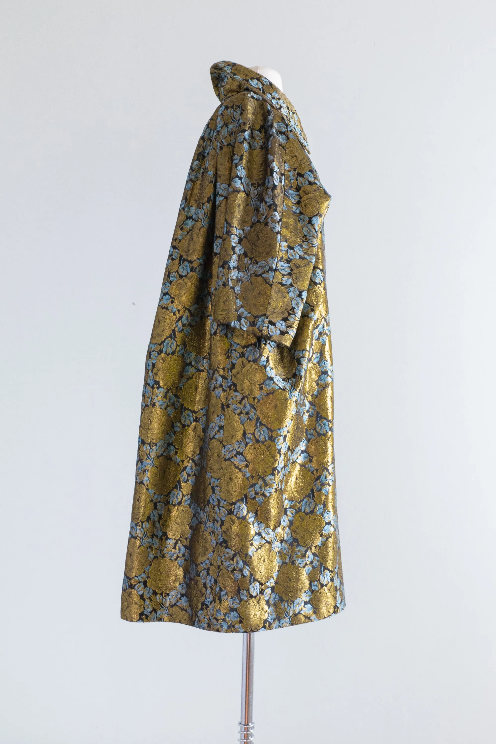 1950's Golden Rose Brocade Lamé Silk Evening Coat / Med.