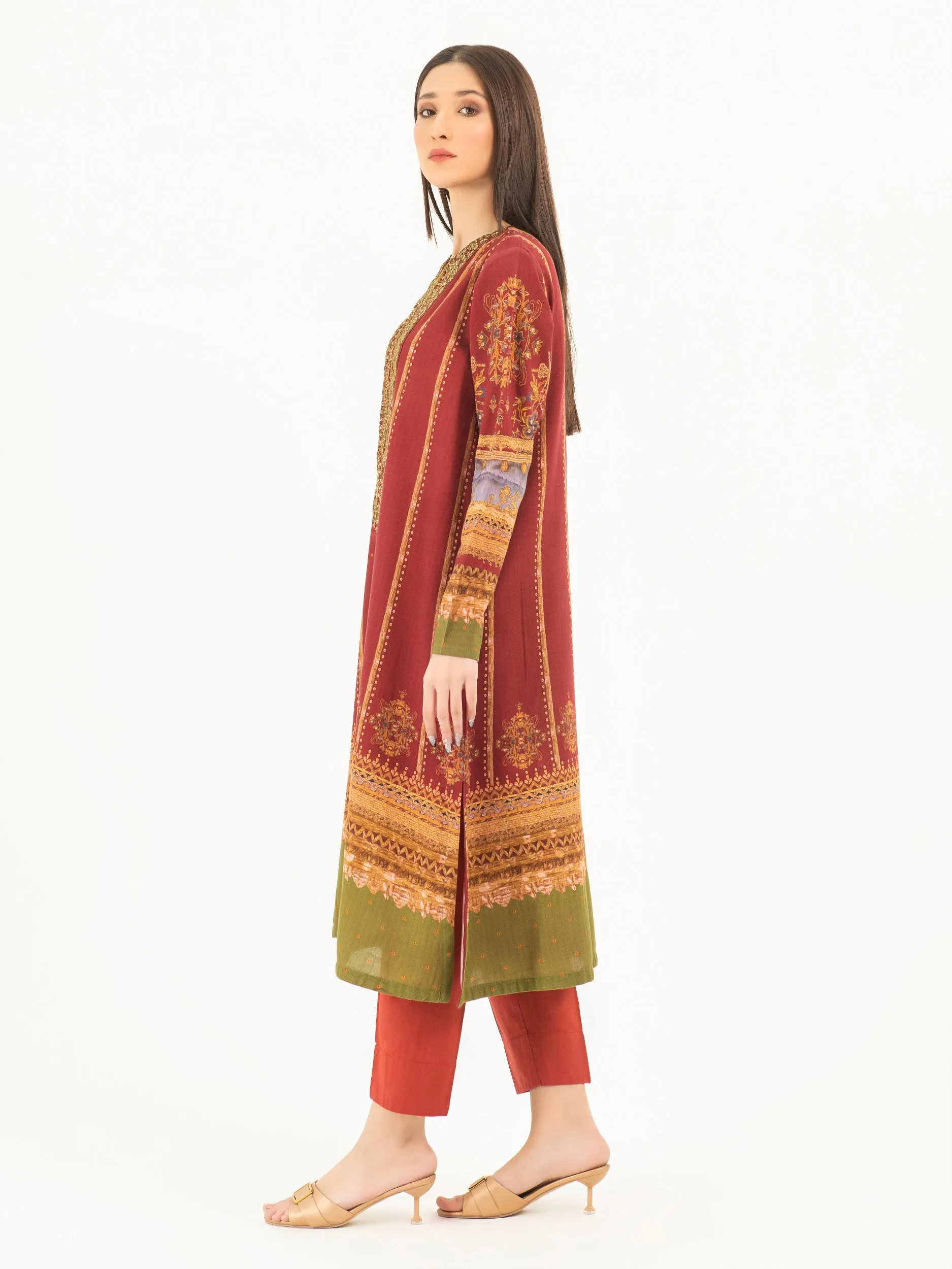 2 Piece Khaddar Suit-Embroidered (Pret)