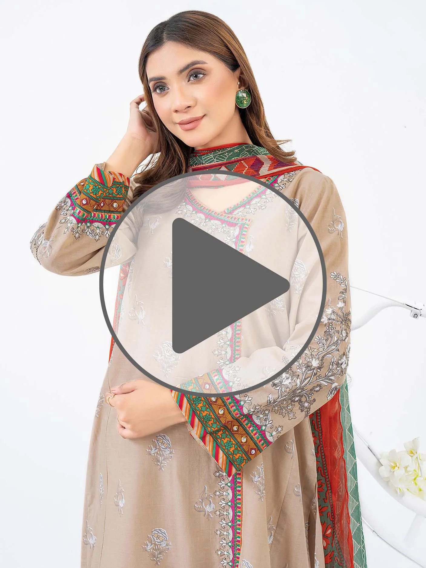 2 Piece Lawn Suit-Embroidered (Pret)