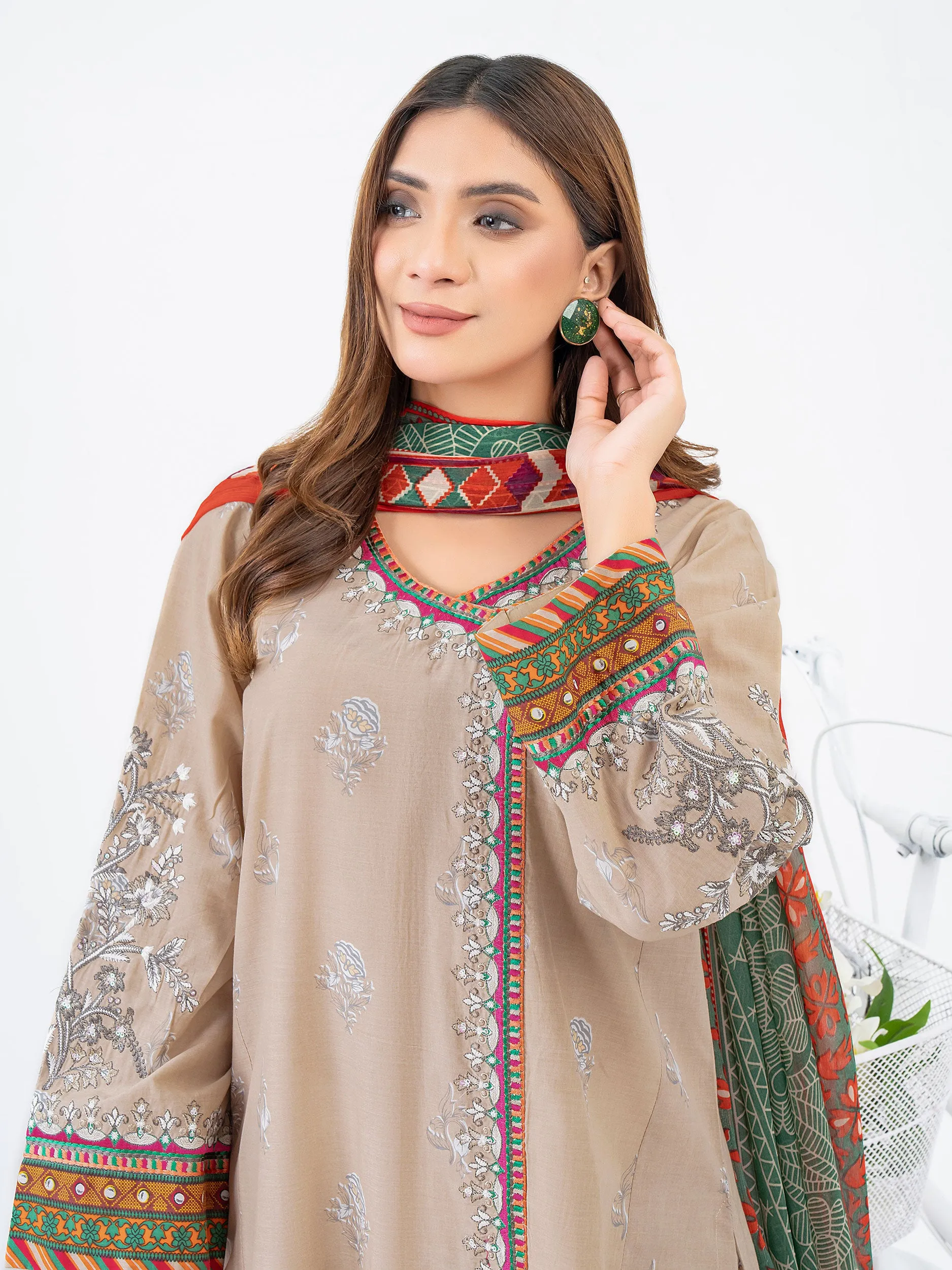 2 Piece Lawn Suit-Embroidered (Pret)