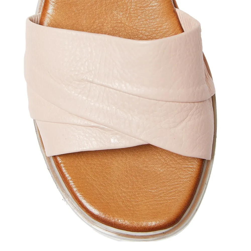 Dawn Heel in Blush Leather