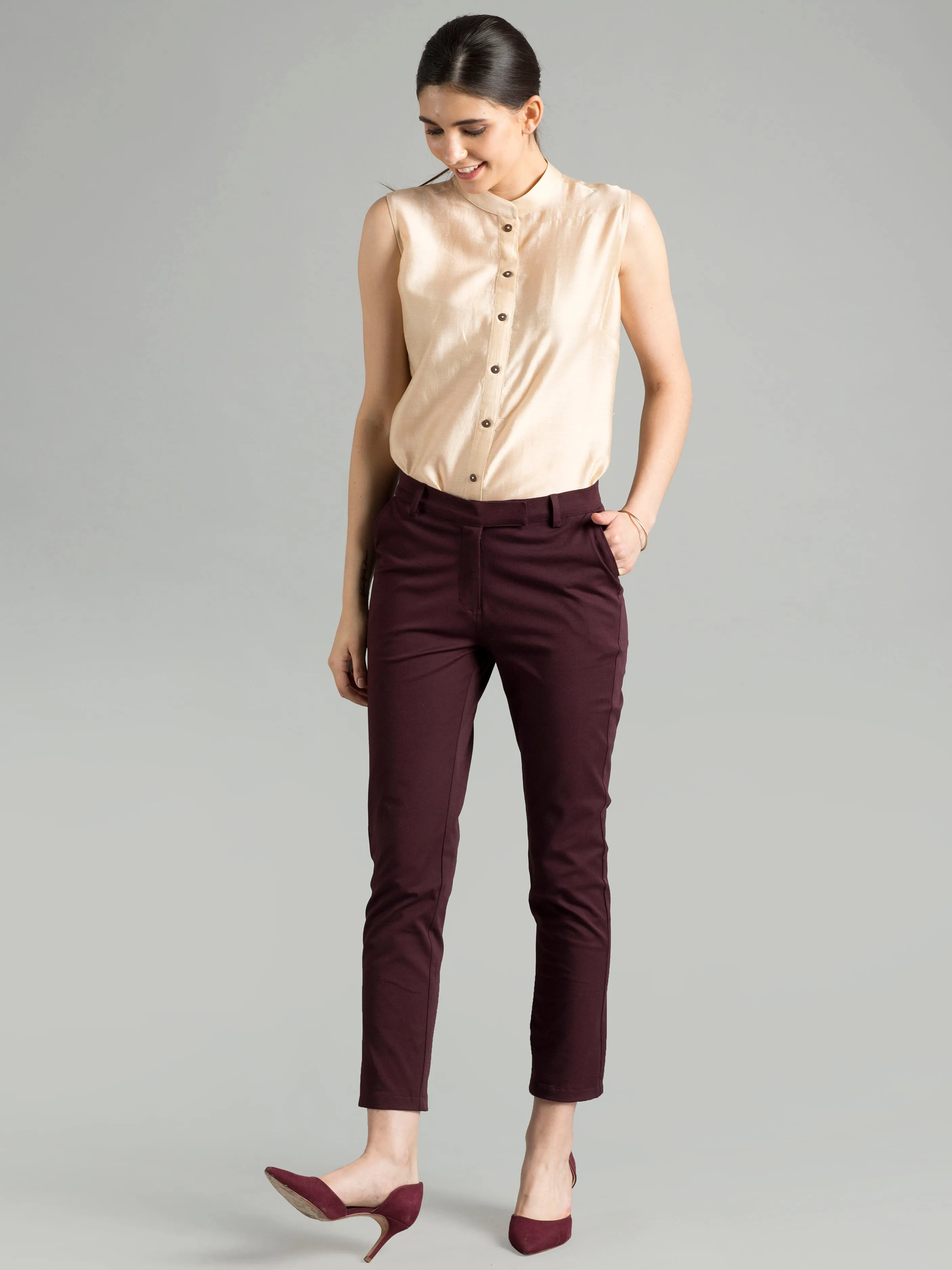 Essential Comfort Crop Pants - Maroon