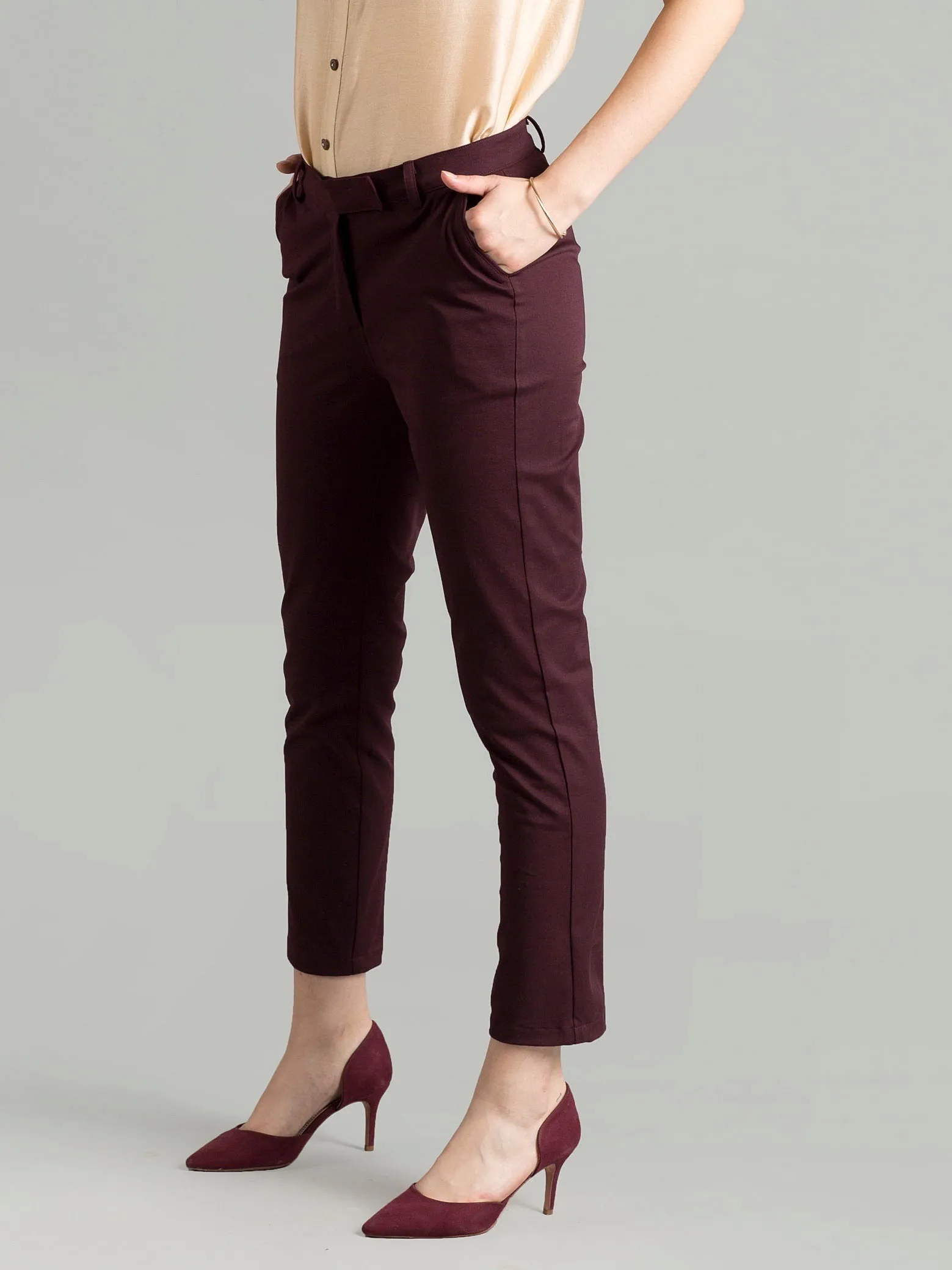 Essential Comfort Crop Pants - Maroon