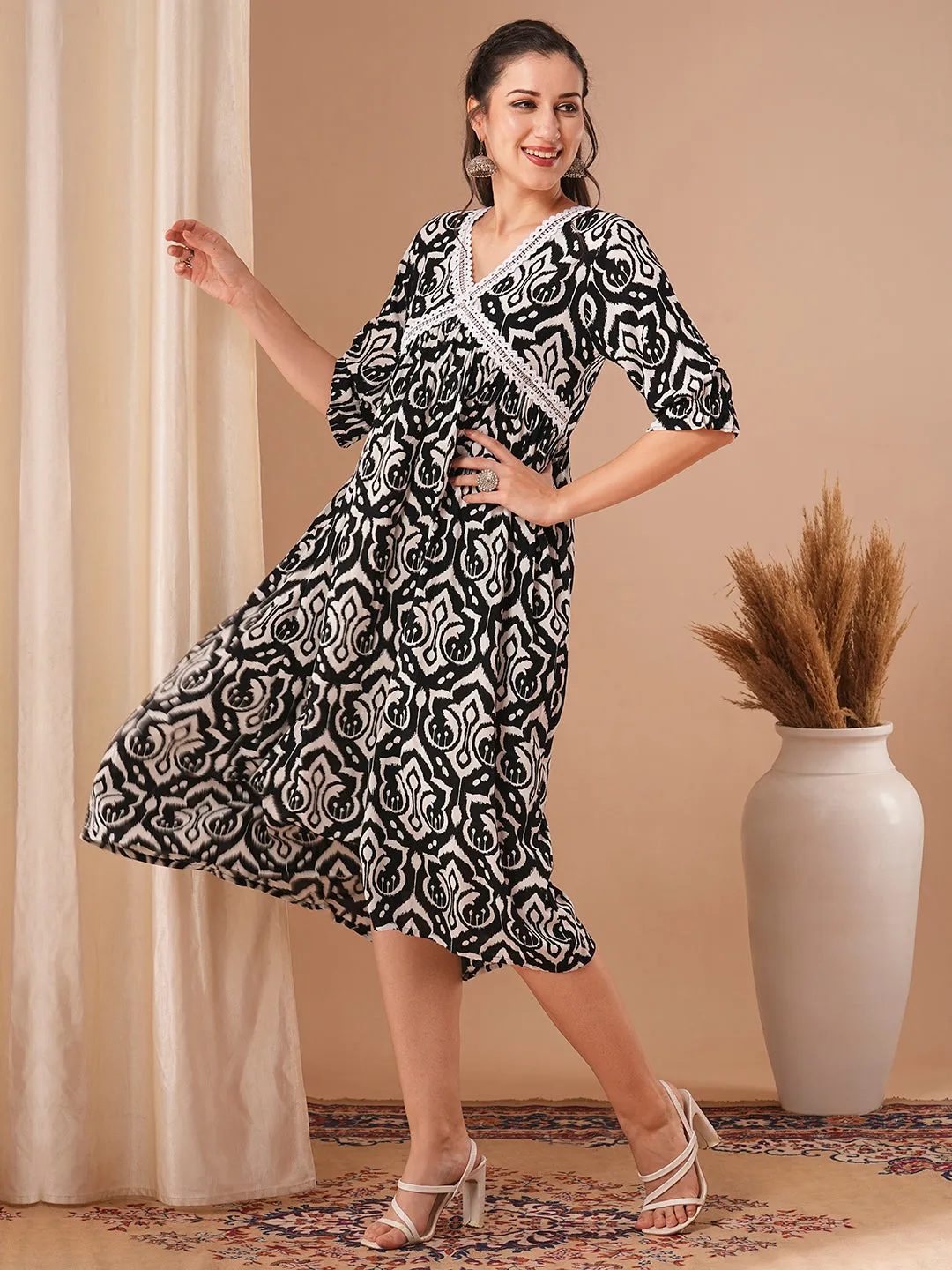 Ethnic Abstract Printed A-Line Pleated Midi Dress - Black