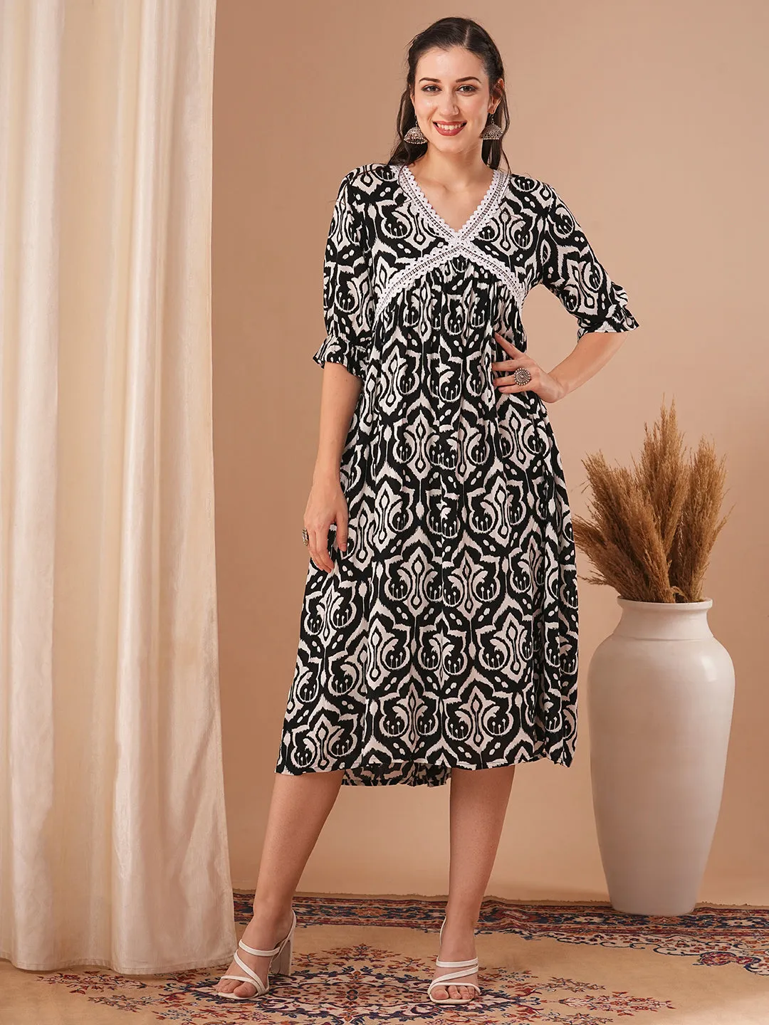 Ethnic Abstract Printed A-Line Pleated Midi Dress - Black