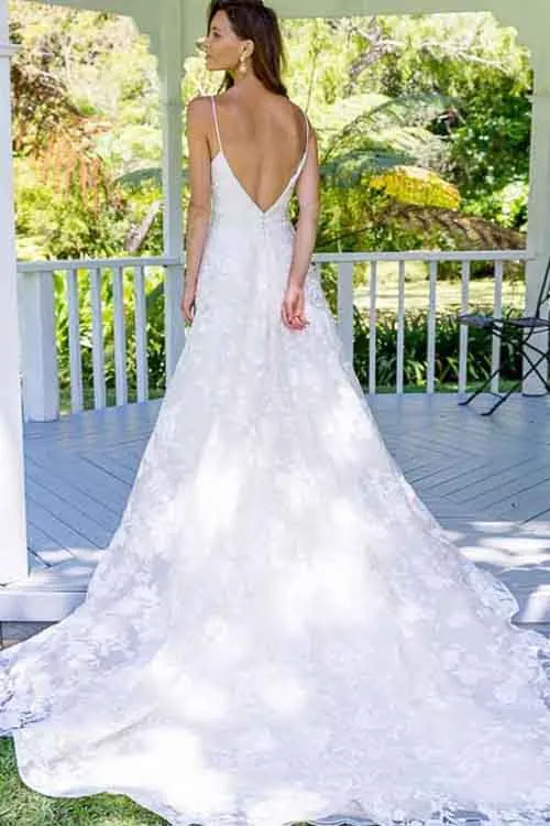 Fabulous White A-Line Backless Spaghetti Straps Long Lace Wedding Dress, SW149