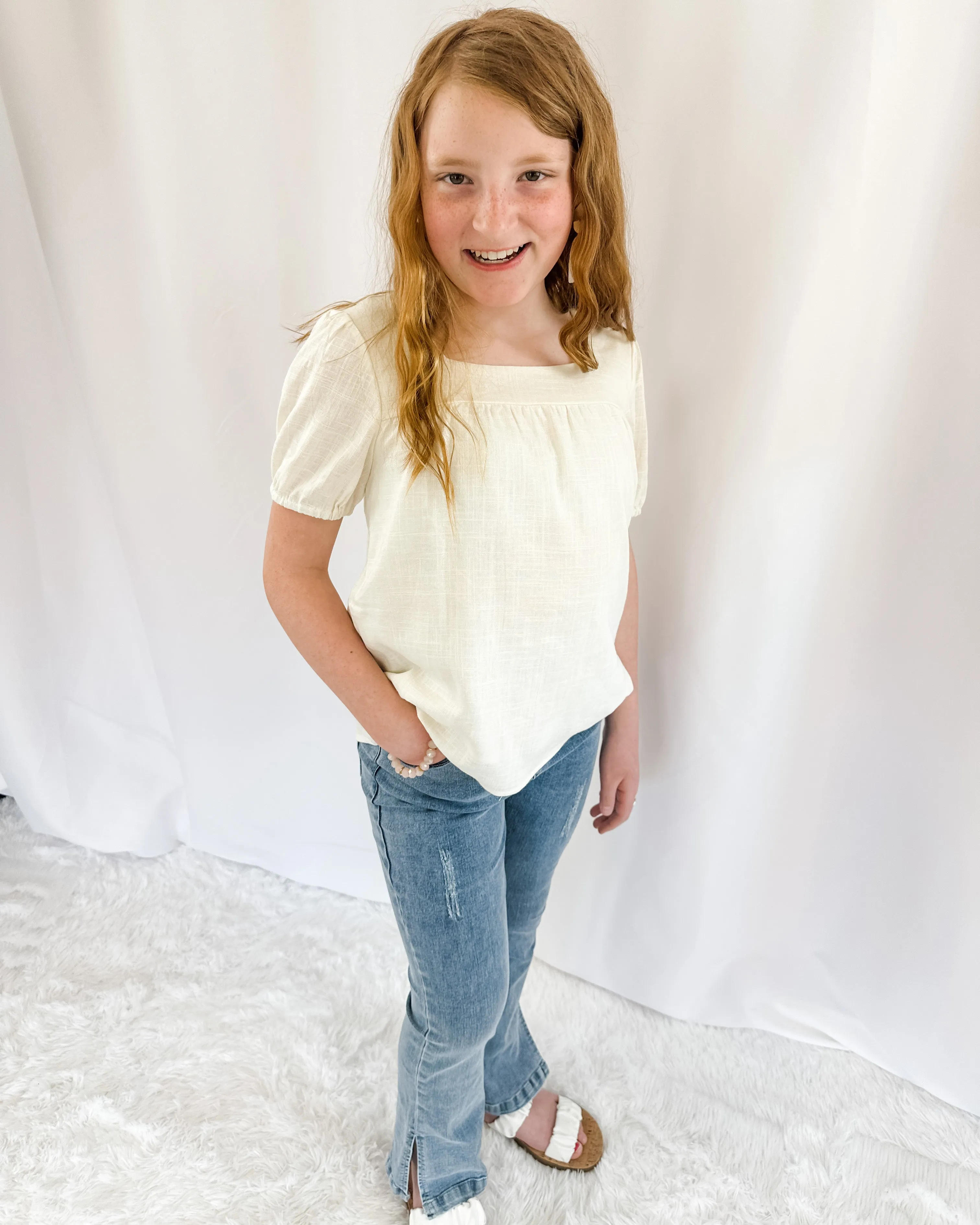 Girl's Linen Puff Sleeve Top