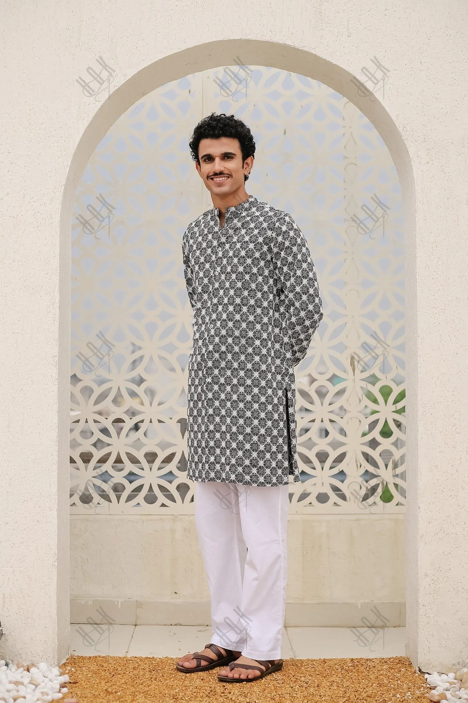 Men's Kurta In Jacquard With Embroidery - Black And White