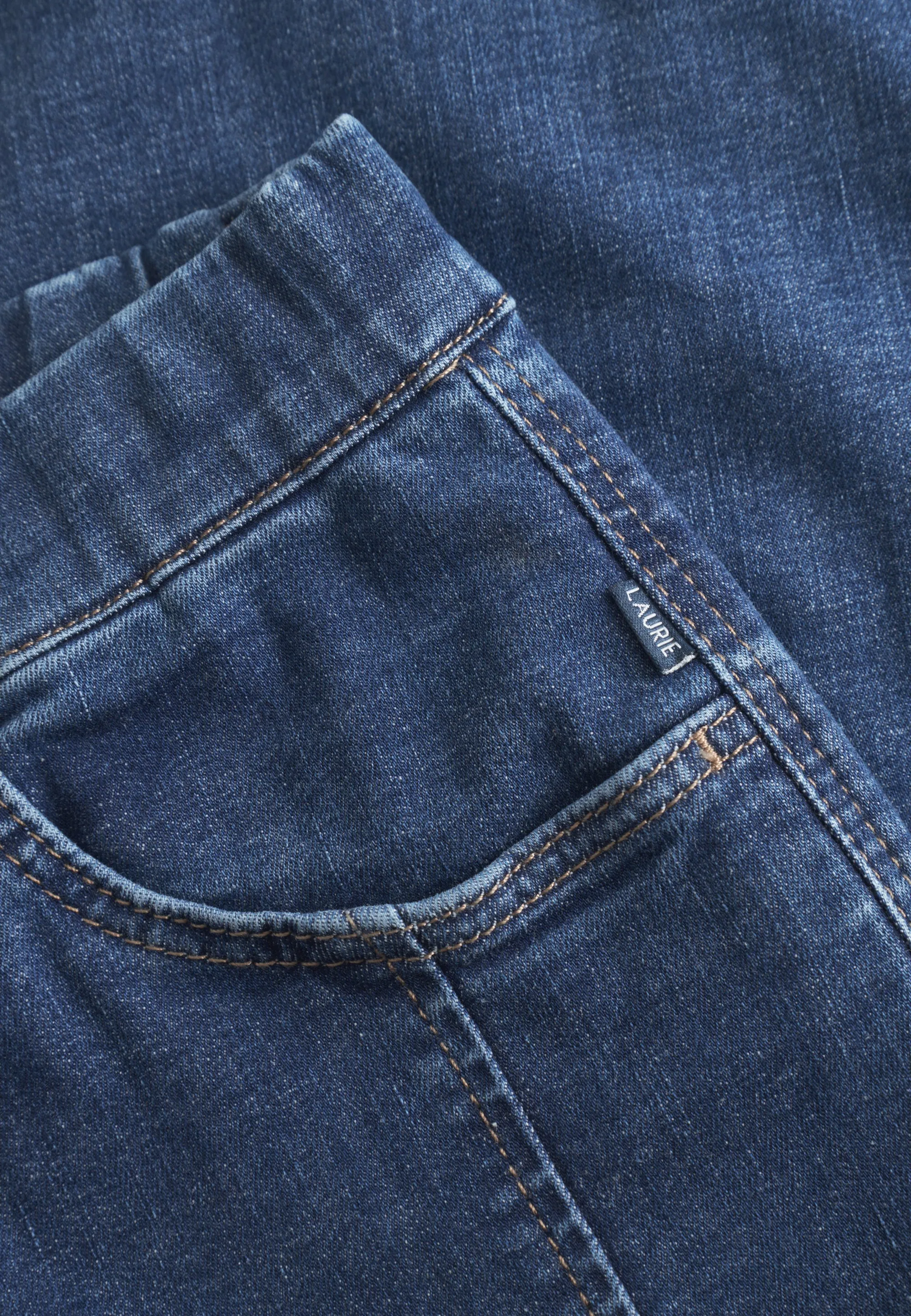 Piper Regular Crop - Blue Denim