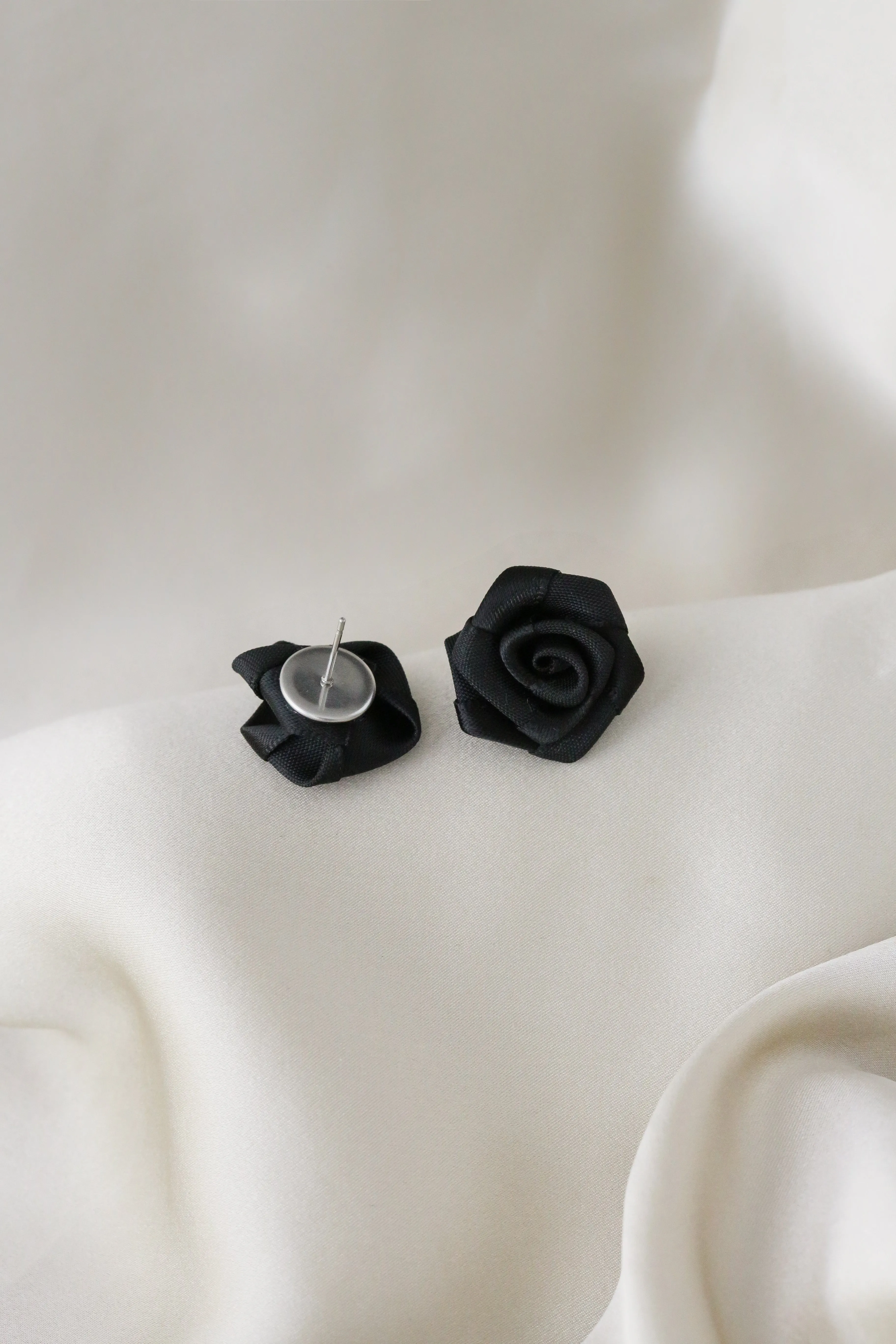 Xenopatra Rose Studs