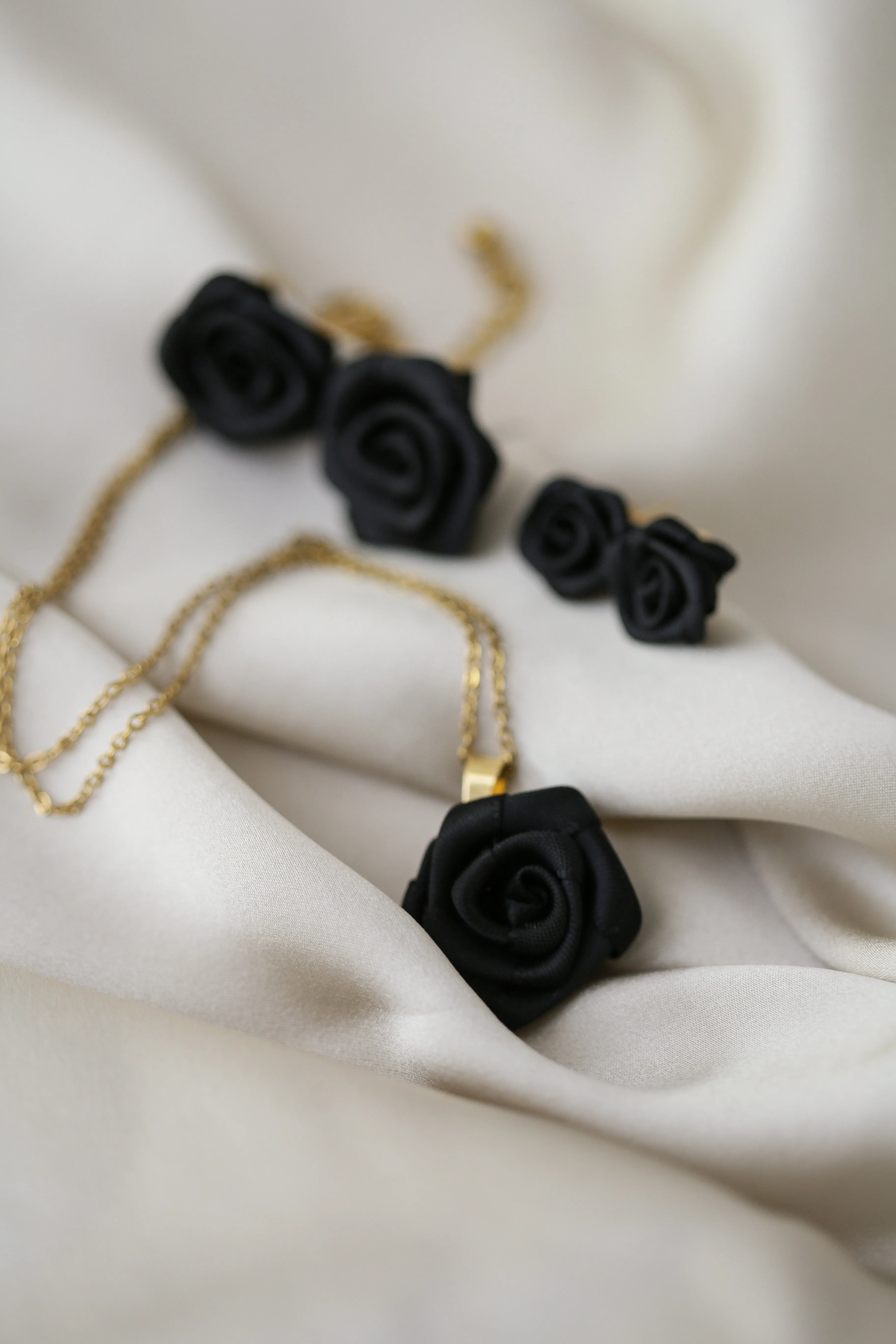 Xenopatra Rose Studs